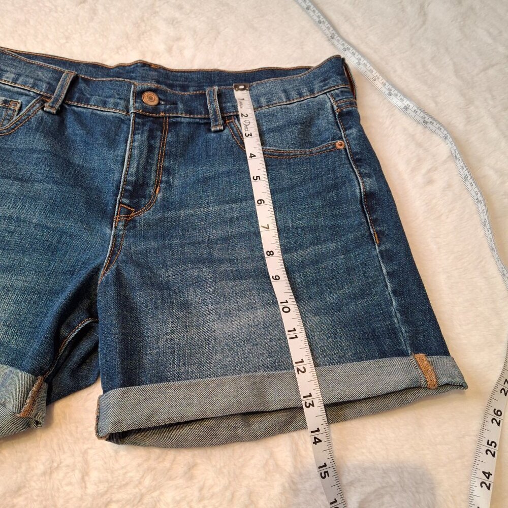 Old Navy Denim Shorts Sz 10 Medium Wash Mid Rise 4.5 inch Western Cowgirl - Picture 13 of 13
